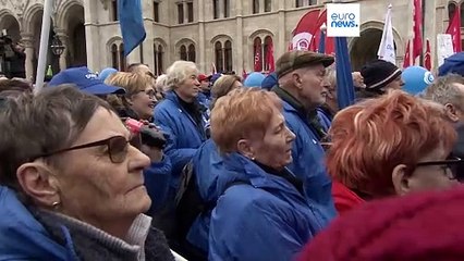 Ungheria, opposizione ancora in piazza a Budapest contro Orbán