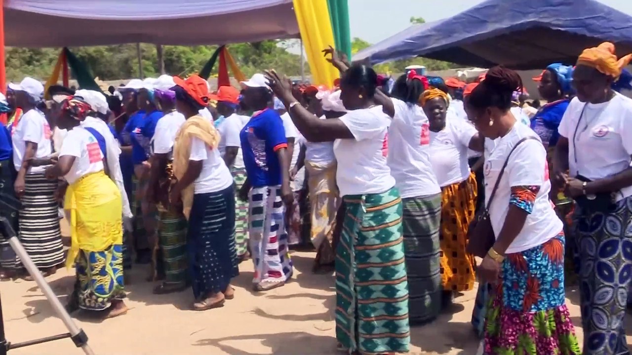 Une ONG offre un centre de transformation de karité pour rendre autonome les femmes de Tafiré