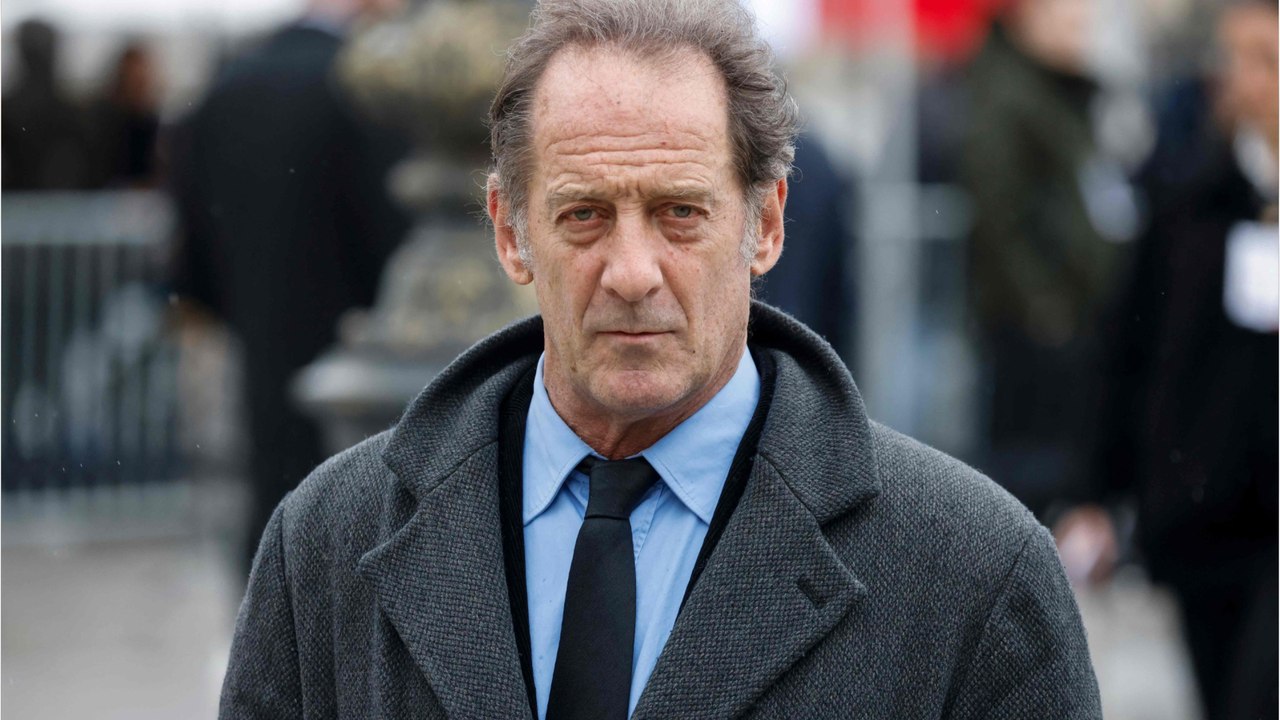 VOICI - "J'étais très malheureux" : Vincent Lindon raconte son enfance difficile entre tics et moqueries