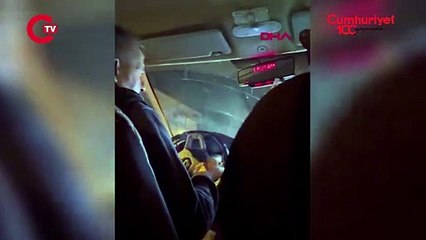 Fazla ücret almak için taksimetreyi açmadı, yolcular itiraz edince araçtan indirdi
