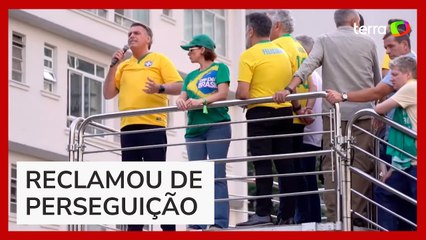 Bolsonaro diz que 'minuta golpista' era decreto de estado de defesa: 'Golpe usando a Constituição?'