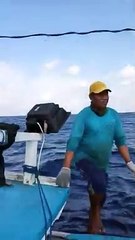 Nasib nelayan kecil dapat Ikan Besar malah Bingung Tidak bisa naikinya