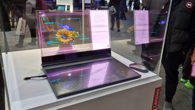 Le PC transparent de Lenovo dévoilé au MWC