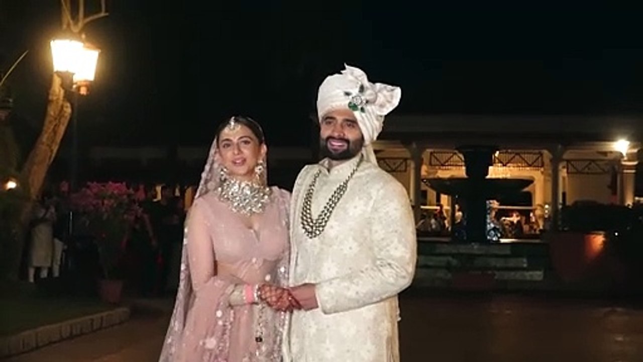 Akshay Kumar-Tiger Shroff dance with Jackky Bhagnani at his wedding with Rakul Preet Singh