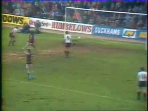 CHAMPIONNAT D' ANGLETERRE - 1976 - SAISON 1976/1977 -