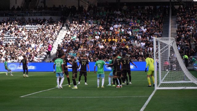 Football: Lloris débute son aventure américaine par un succès