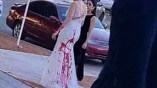 Supuesta suegra lanza pintura roja a novia en pleno día de su boda a minutos de entrar a la iglesia