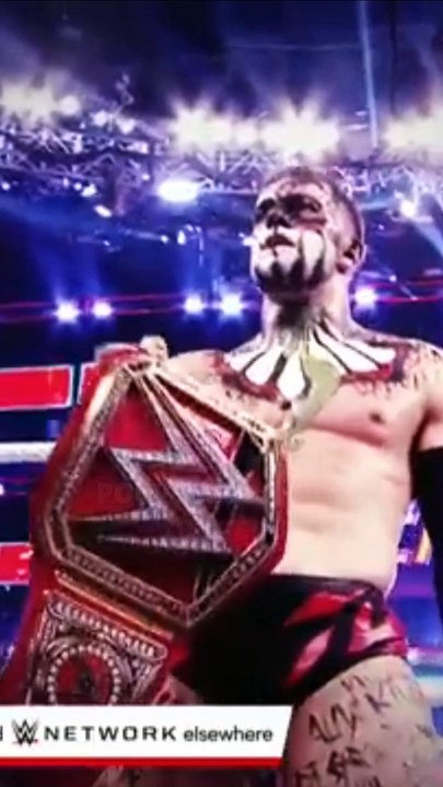 Roman Reigns contre The Rock reporté