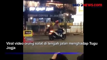 Viral Pria Berpakaian Serba Hitam Salat Menghadap Tugu Jogja