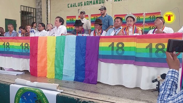 A RICARDO VANEGAS LE QUITARON EL PONCHO Y LE DEJARON EL DISFRAZ QUE OCULTÓ EN LAS FILAS DE PACHAKUTI