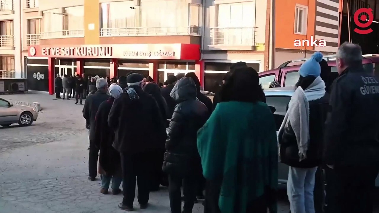 Et ve Süt Kurumu satış mağazası önünde ucuz et kuyruğu, Ramazan ayı öncesinde daha da arttı