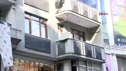 İstanbul'da sokakta yürüyen bir kadının başına bu da geldi