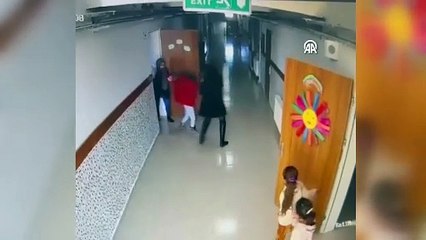 Öğretmenin Heimlich manevrası hayat kurtardı! Boğazına bozuk para kaçan öğrenci ölümden döndü