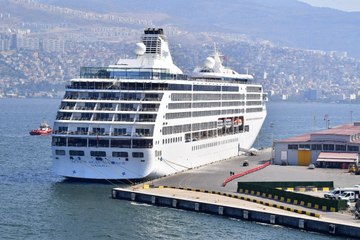 İzmir kruvaziyer turizminde de zirveye oynuyor