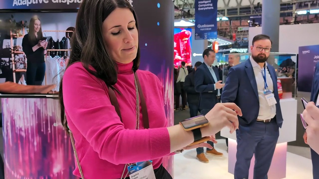 Concept de smartphone flexible montré par Motorola au MWC 24