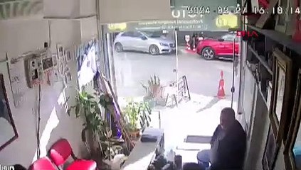 Çanakkale'de deprem anı kamerada