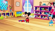 Mickey Mouse et Minnie Mouse nagent avec sa mère en été chaud! Apprendre les couleurs avec Mickey