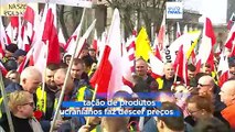 Milhares de agricultores polacos protestam no centro de Varsóvia