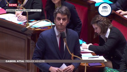 Gabriel Attal assimile le RN aux troupes de Vladimir Poutine