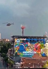 Helicóptero cai e fica preso em torre de comunicações na Colômbia