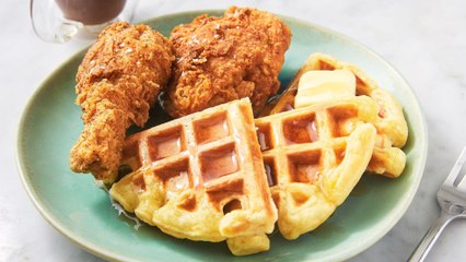 Wanna Host The Best Brunch Ever? Make These Chicken & Waffles