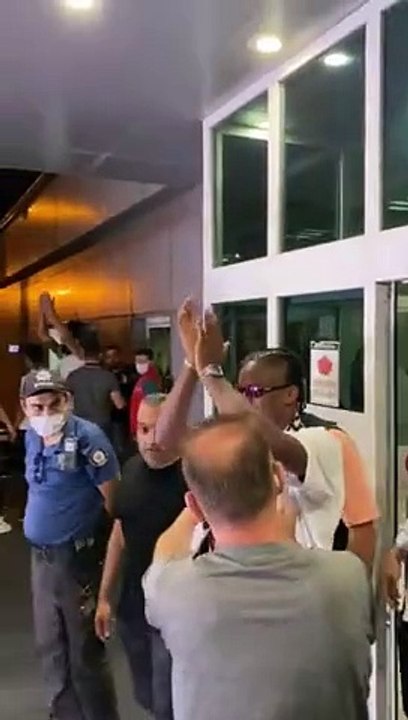 Beşiktaş'ın yeni golcüsü Batshuayi, İstanbul'a geldi