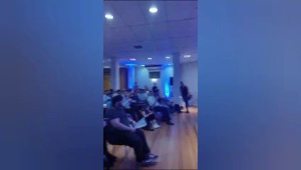 Mega conferencia del CEO de Tinder para jóvenes iehudim