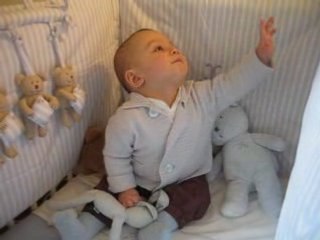 Max dans son "grand" lit