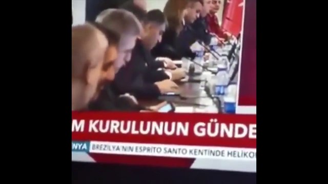 Dr. Serdar Savaş açıkladı Bilim Kurulu Üyeleri Alman aşısı mı oldu. Geçen hafta maskesiz mesafesiz toplantı yapmışlardı