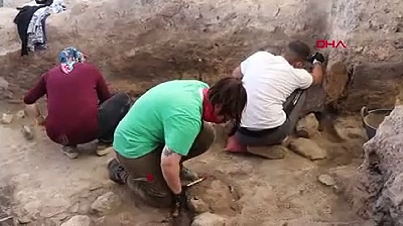 Denizli'de 4 bin yıllık tekstil atölyesi bulundu. Kazıdan çıkanlar hayret ettirdi