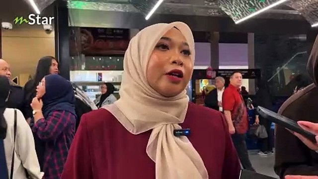 Susah nak lupa arwah Abam... Hidayah malu-malu cerita ada lelaki datang nak kenal