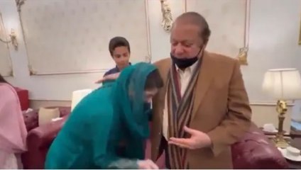 किस धर्म से हो..? CM बनने के बाद मरियम ने पिता नवाज शरीफ के छूए पैर, आशीर्वाद लेने पर PAK में बवाल