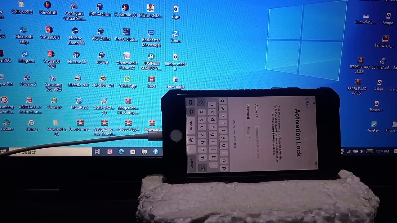 How to unlock Activation Lock or BYPASS Activation lock on any IPHONE for free.