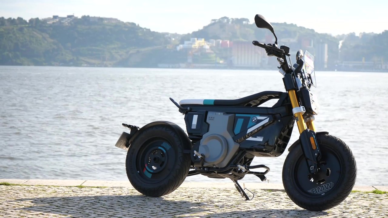 The BMW CE 02. The Highline version