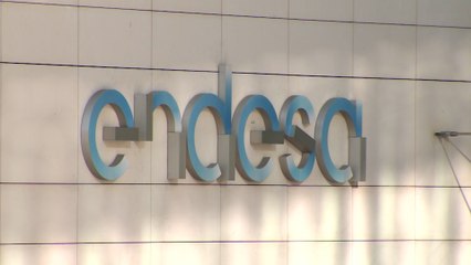 Endesa recorta un 71% ganancias en 2023, hasta 742 millones