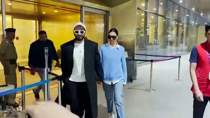 Ranveer Singh spotted at airport in comfy all-black outfit, turns his incognito mode on