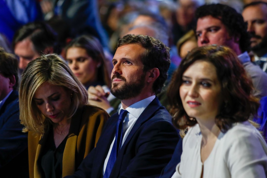 HEMEROTECA: El día que Casado señaló a Ayuso por las comisiones de su hermano