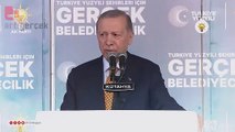 Erdoğan'dan yüksek sesle kendisine seslenen AKP'li gence tepki: Delikanlı, önce dinlemesini öğren