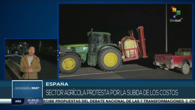 Agricultores españoles protestan por la subida de los costos