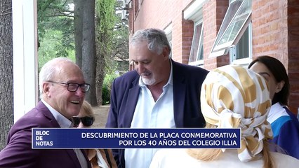 Descubrimiento de la placa conmemorativa por los 40 años del Colegio Illia