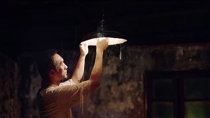 Un grand voyage vers la nuit (2018) - Bande annonce