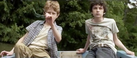 Aux yeux des vivants (2014) - Bande annonce