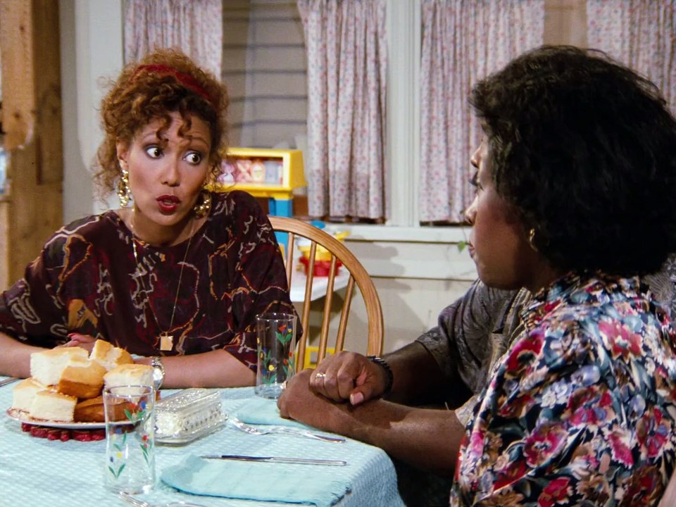 Cosas de casa (Family Matters) 1x02 Dos Fuentes De Ingresos Castellano