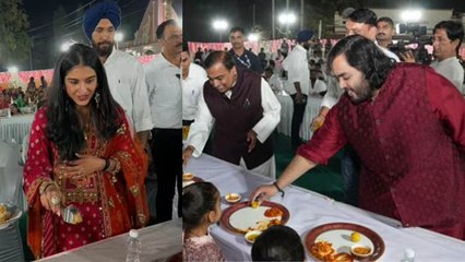 下载视频: Anant Ambani Radhika Merchant Pre Wedding Function 'Anna Seva' से शुरू,Ambani Family Serving Food..|