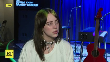 Billie Eilish Signs Melissa McCarthy's Face Mid-SAG Awards(1)