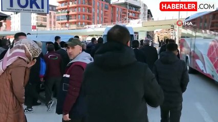 Husumetlisini vurup olay yerinden yürüyerek uzaklaştı: O anlar kamerada