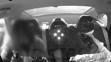 "병원 가야 하는데"...경찰, 심근경색 환자 순찰차로 긴급 이송 / YTN