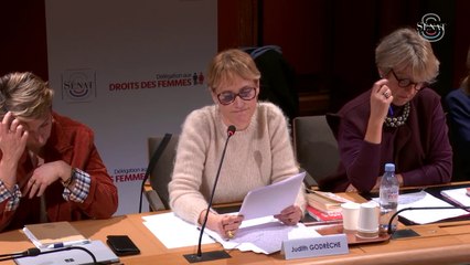 Judith Godrèche qualifie de "combat mort-né" celui des violences sexuelles dans le monde du cinéma et la société française