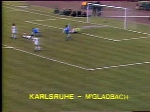 KARLSRUHE - MONCHENGLADBACH - 1976 - SAISON 1976/1977 -
