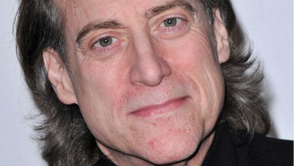 Mort de l'acteur américain Richard Lewis à 76 ans : les causes de son décès révélées